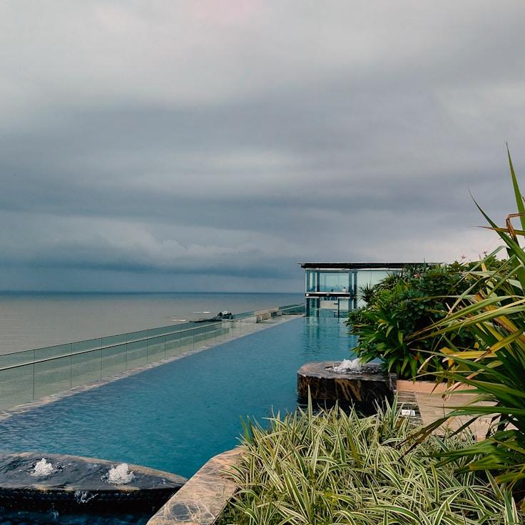 Outdoor terrace seating suitable for families in Zürich